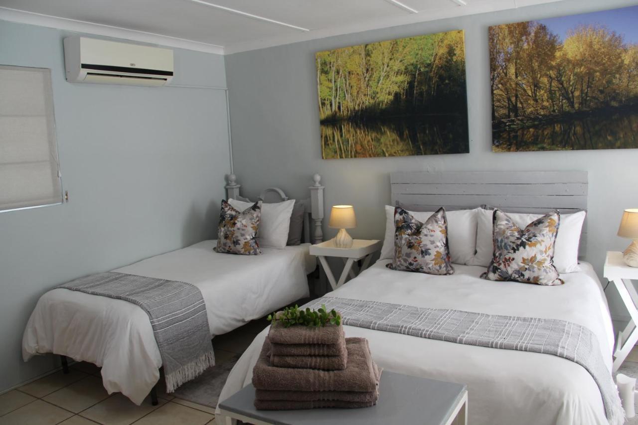 @Karoo Guesthouse Храфф-Рейнет Экстерьер фото