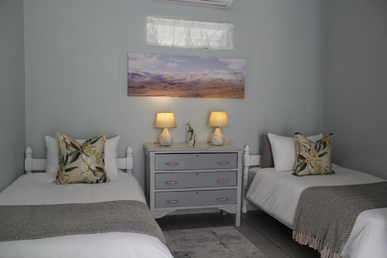@Karoo Guesthouse Храфф-Рейнет Экстерьер фото