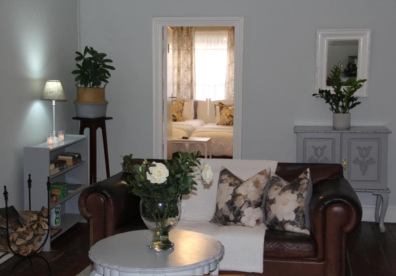 @Karoo Guesthouse Храфф-Рейнет Экстерьер фото
