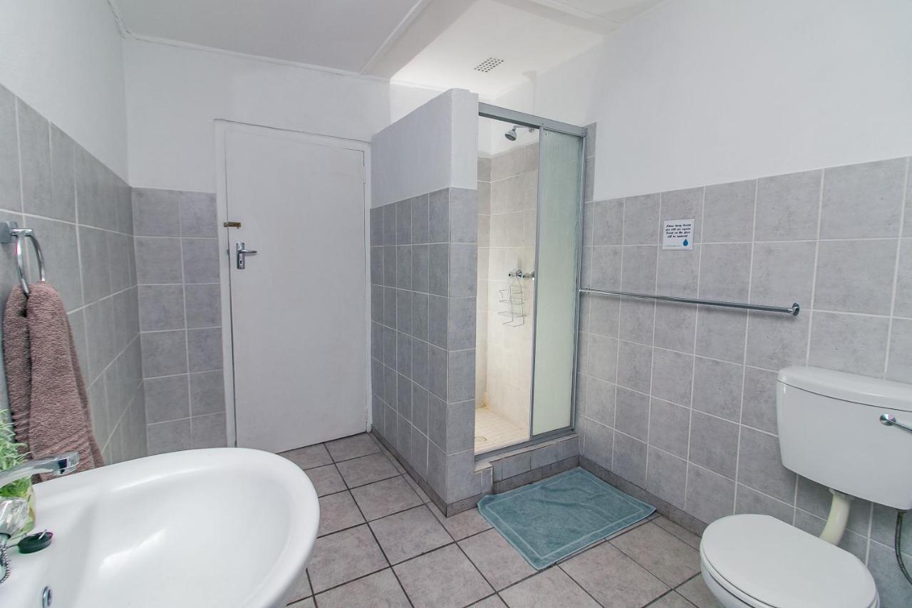 @Karoo Guesthouse Храфф-Рейнет Экстерьер фото